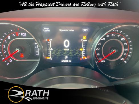 Used 2022 Jeep Gladiator Rubicon w/ Trailer Tow Package AWD/4WD image 13