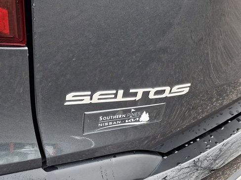 Certified 2024 Kia Seltos SX w/ SX Sunroof Package image 33
