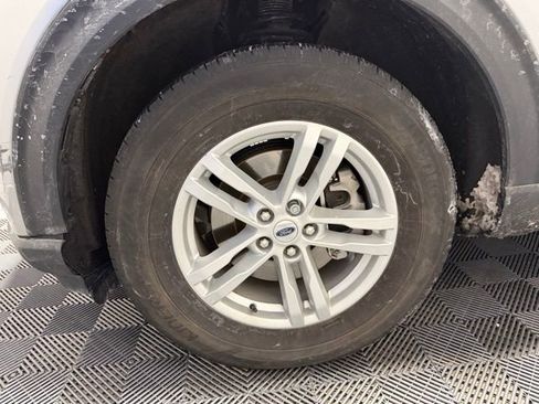 Used 2023 Ford Explorer XLT w/ Equipment Group 202A image 40