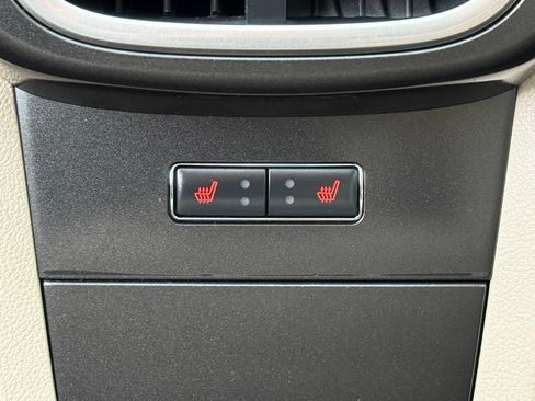 Used 2019 Lincoln Nautilus Select FWD image 18