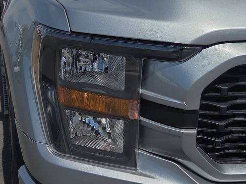 Used 2023 Ford F150 XL RWD image 7