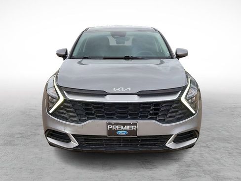 Used 2023 Kia Sportage LX image 3