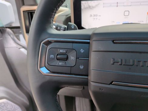 Used 2024 GMC Hummer EV 3X w/ Extreme Off-Road Package AWD/4WD image 18