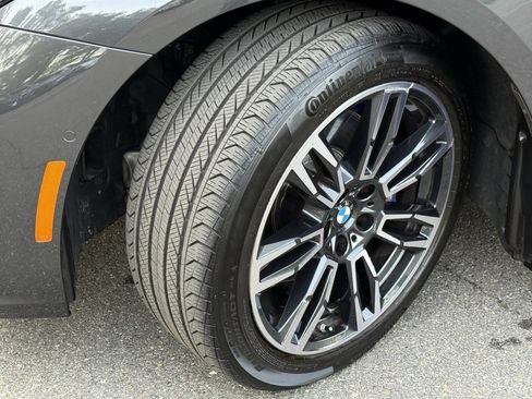 Used 2025 BMW 530i w/ M Sport Package image 18