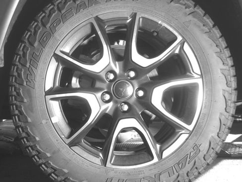 Used 2025 Jeep Compass Trailhawk AWD/4WD image 14