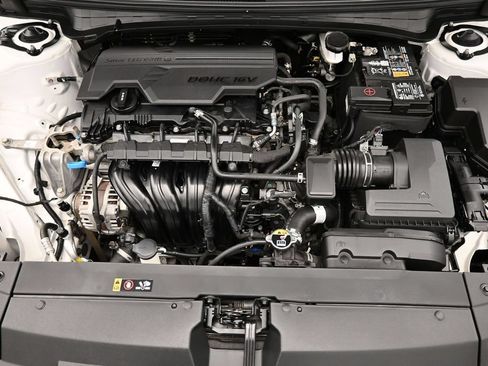 Used 2025 Kia K4 GT-Line w/ GT-Line Premium Package FWD image 9