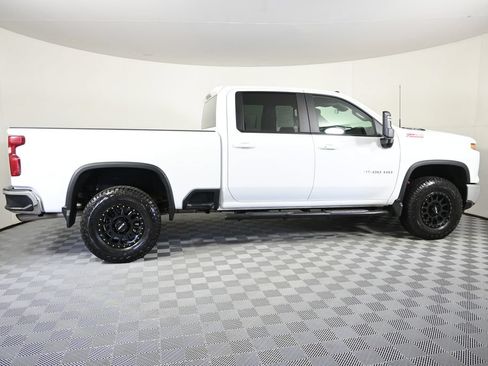 Used 2026 Chevrolet Silverado 3500 LT w/ Convenience Package AWD/4WD image 8