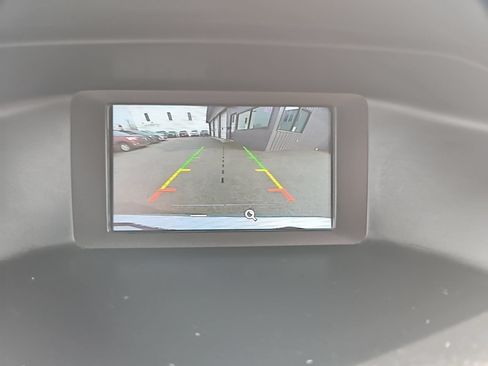 Used 2018 Ford Focus SE FWD image 26