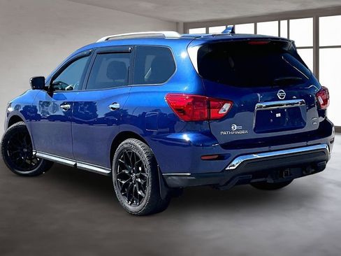 Used 2019 Nissan Pathfinder SL AWD/4WD image 14