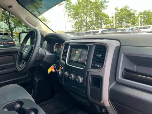 Used 2017 RAM 1500 Express AWD/4WD image 26