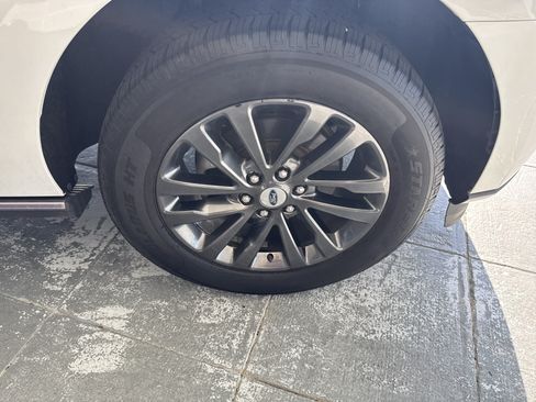 Used 2021 Ford Expedition Limited RWD image 12