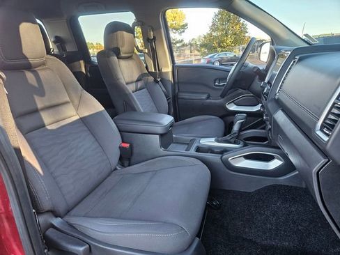 Used 2023 Nissan Frontier SV image 20