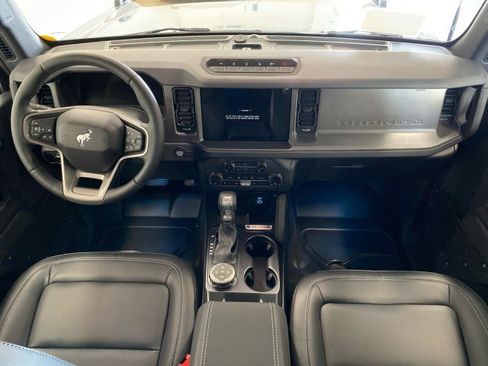 New 2025 Ford Bronco Badlands image 35