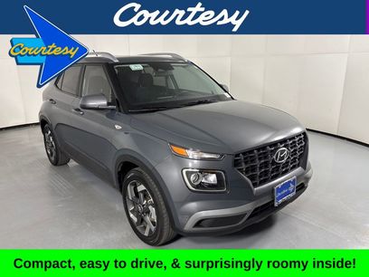 Used 2025 Hyundai Venue SEL