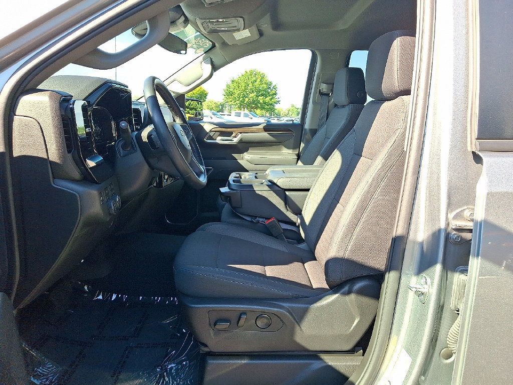 Certified 2024 Chevrolet Silverado 1500 LT AWD/4WD image 14