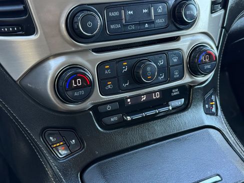 Used 2019 GMC Yukon Denali AWD/4WD image 39