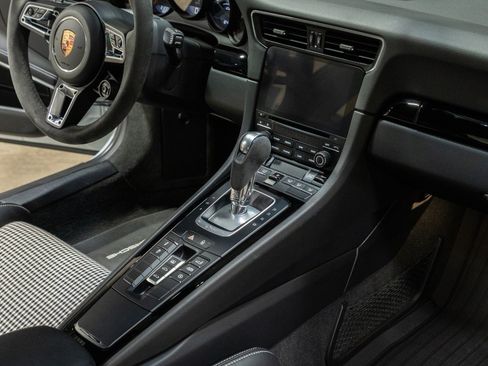 Used 2019 Porsche 911 Carrera T RWD image 52