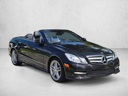 Used 2013 Mercedes-Benz E 550 Cabriolet image 3