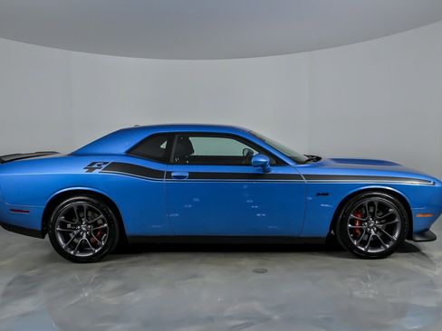 Used 2023 Dodge Challenger R/T w/ Performance Handling Group RWD image 14