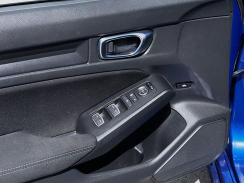 Used 2022 Honda Civic LX image 16