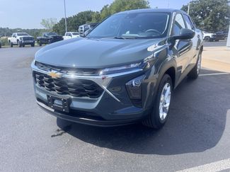 New 2026 Chevrolet Trax LS w/ LS Convenience Package FWD video 1