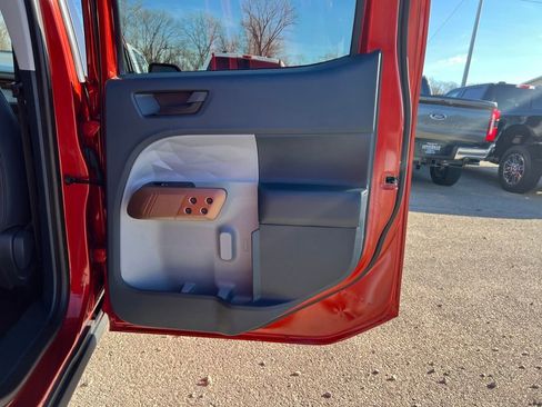 Used 2024 Ford Maverick Lariat w/ FX4 Off-Road Package image 18