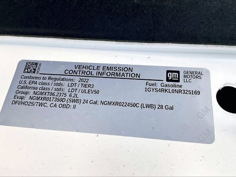 Used 2022 Cadillac Escalade ESV Sport Platinum w/ Heavy-Duty Trailer Package AWD/4WD image 29