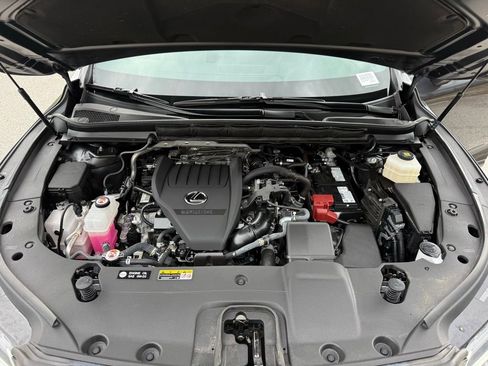 Used 2025 Lexus RX 350 Premium w/ Accessory Package (Z1) image 17