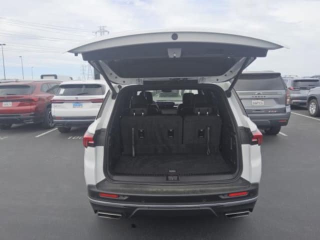 Used 2026 Buick Enclave Preferred FWD image 10