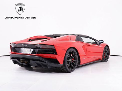 Used 2019 Lamborghini Aventador S AWD/4WD image 8