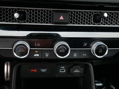 Used 2023 Honda Civic Sport image 19