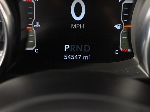 Used 2019 Jeep Wrangler Unlimited Sahara AWD/4WD image 26