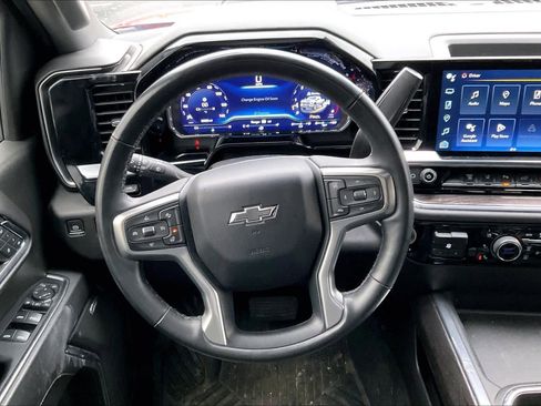 Used 2024 Chevrolet Silverado 2500 LTZ w/ LTZ Plus Package image 7