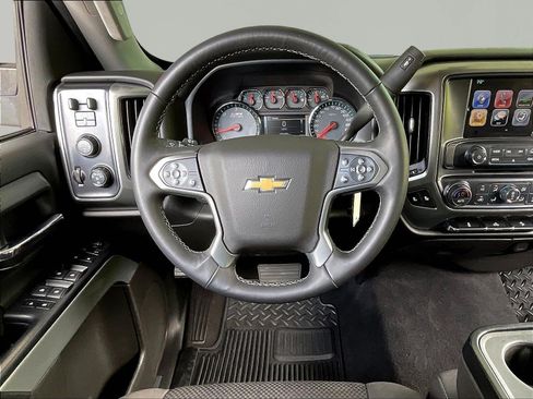 Used 2018 Chevrolet Silverado 1500 LT w/ All Star Edition AWD/4WD image 9