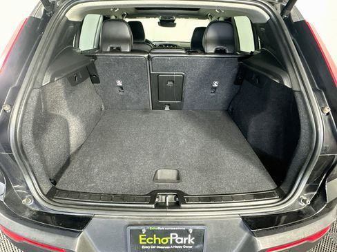 Used 2024 Volvo XC40 B5 Core w/ Protection Package Premier AWD/4WD image 31