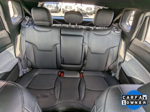 Used 2024 Jeep Compass Latitude image 15