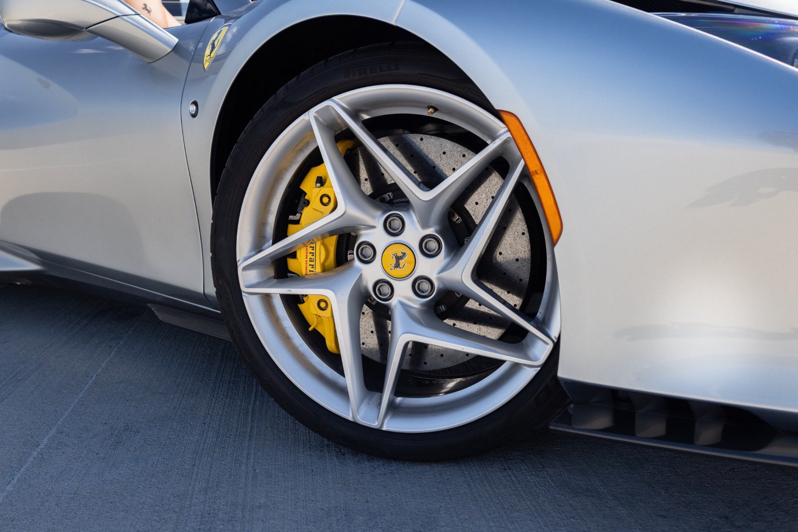 Used 2021 Ferrari F8 Tributo RWD image 23