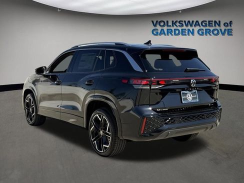 New 2026 Volkswagen Tiguan SEL R-Line image 5