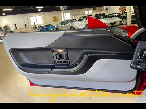 Used 1996 Chevrolet Corvette Coupe image 19