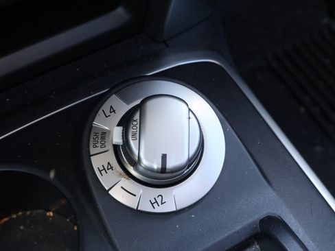 Used 2019 Toyota 4Runner SR5 Premium AWD/4WD image 29