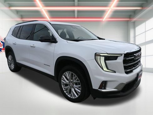 Used 2026 GMC Acadia Elevation w/ Elevation Premium Package FWD image 4