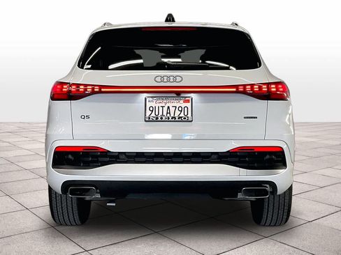 Certified 2025 Audi Q5 Premium Plus w/ Premium Plus AWD/4WD image 7