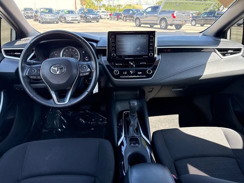 Used 2021 Toyota Corolla SE FWD image 5