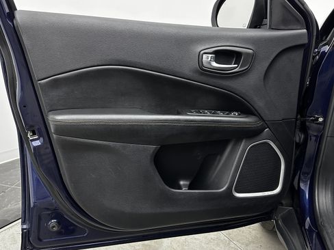 Used 2021 Jeep Compass Limited image 10