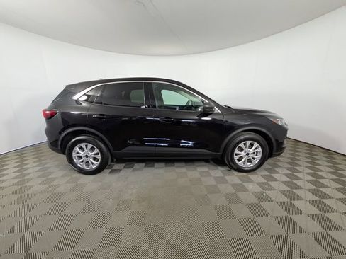 Used 2023 Ford Escape Active AWD/4WD image 2