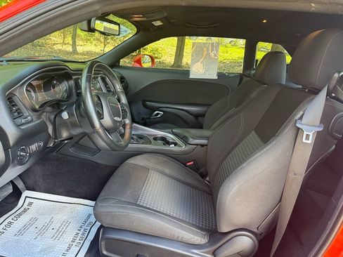 Used 2018 Dodge Challenger SXT w/ Blacktop Package image 19
