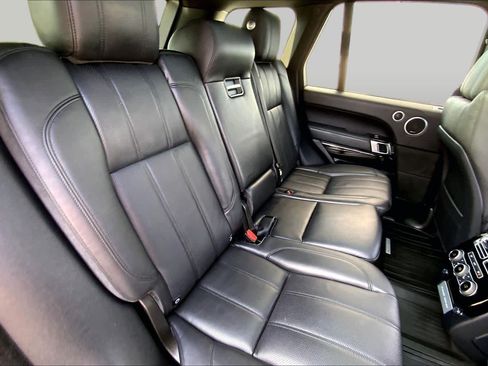 Used 2017 Land Rover Range Rover Supercharged AWD/4WD image 18