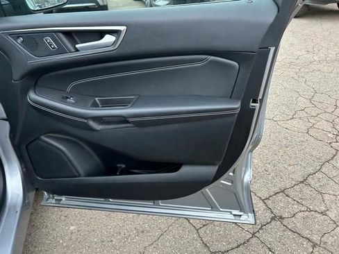 Used 2024 Ford Edge Titanium AWD/4WD image 25