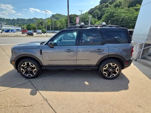Used 2023 Ford Bronco Sport Outer Banks w/ Tech Package AWD/4WD image 4