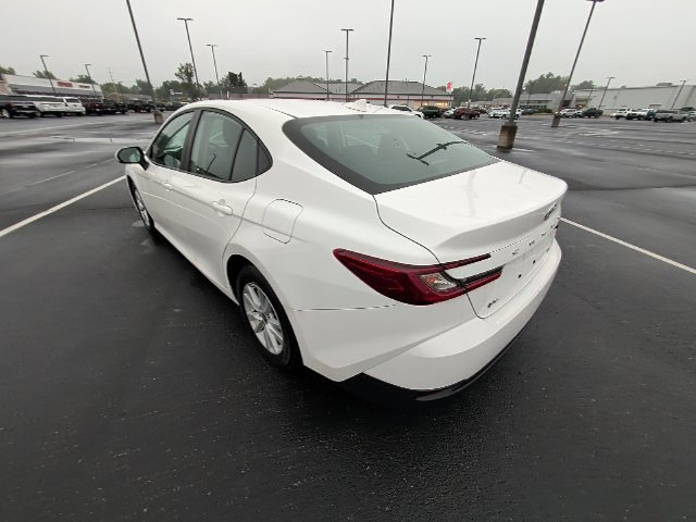 Used 2026 Toyota Camry LE FWD image 8